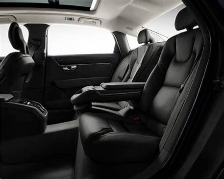 Volvo 390 Sedan photo 2